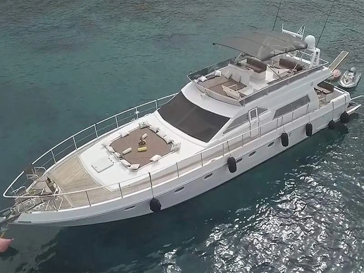 Ferretti 58/64ft