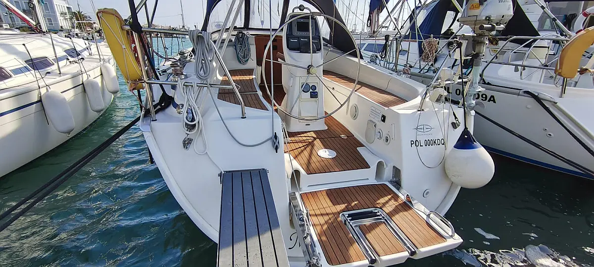 Bavaria 38